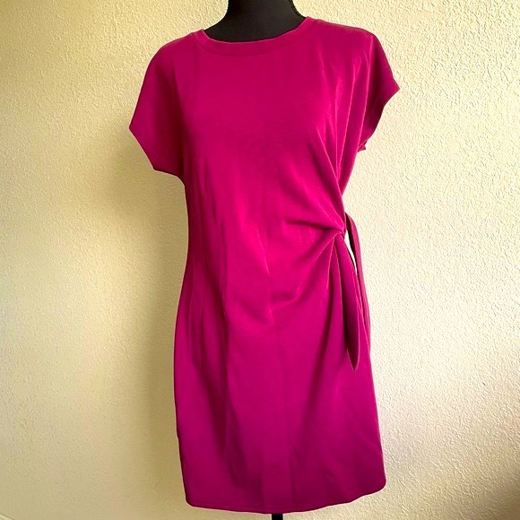 Unique Pink MIDI Dress With Side Tie Knot Short Sleeves - Picture 2 of 11